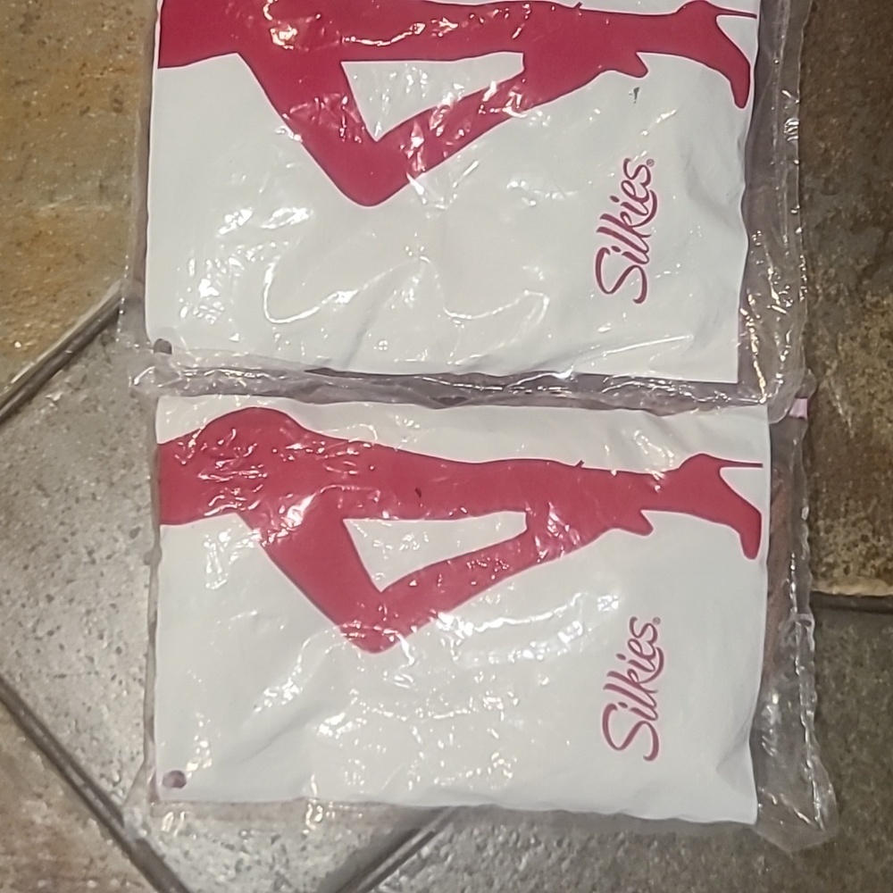 Silkies control top